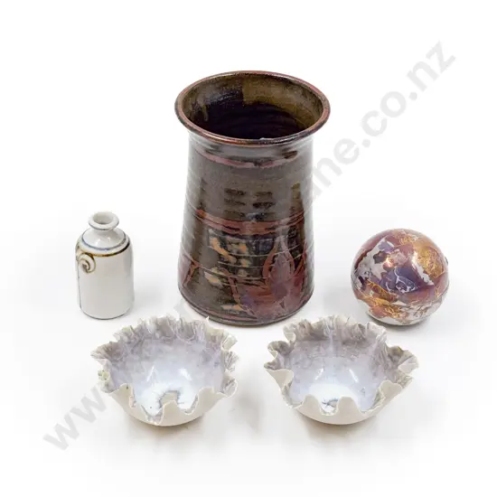 Small Qty of Assorted NZ Pottery
