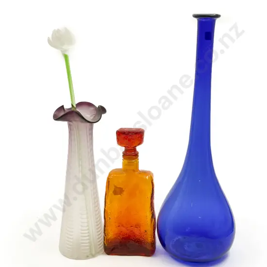 Qty of Assorted Coloured Glass