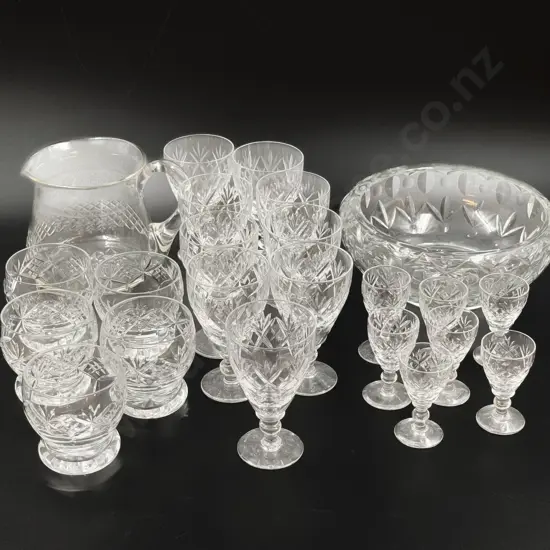Qty of Assorted Crystal Glasses etc.