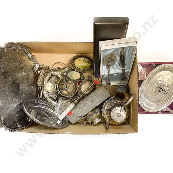 Qty of Assorted S/P and other Metal Ware