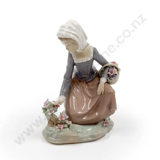 Lladro Figure