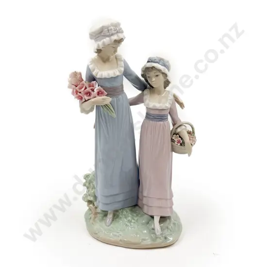 Lladro Group Figure