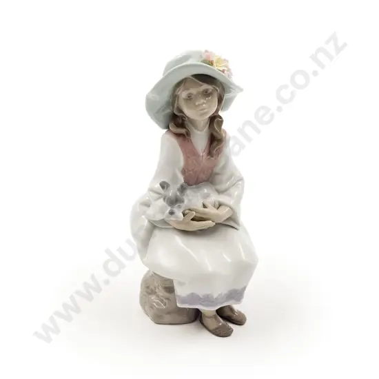 Lladro Figure "Daydreams"