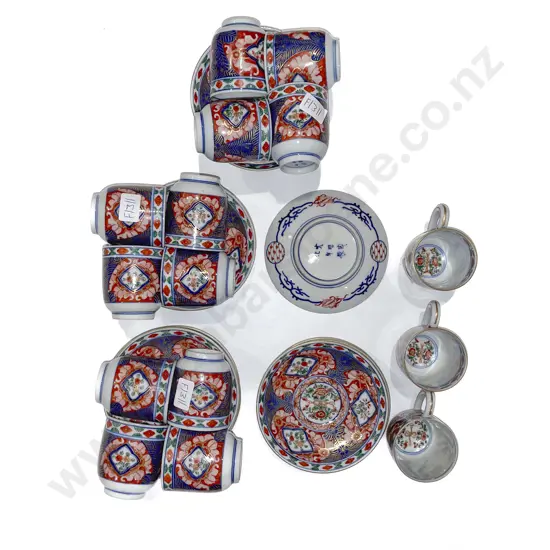 Qty of Chinese Imari Pattern Cups and Saucers
