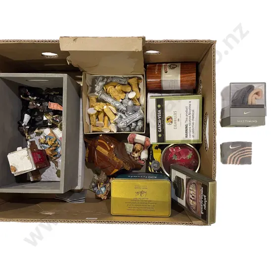 Qty of Assorted Ornaments