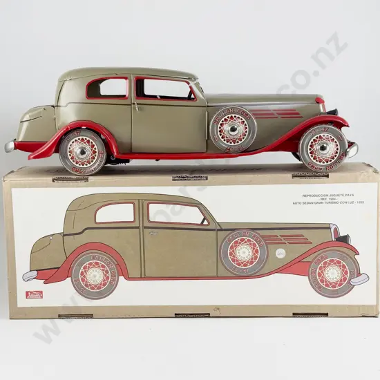 Boxed Paya (Spain) Reproduction Ref 1904 Tinplate Auto Sedan Gran Turismo Con Luz 1935