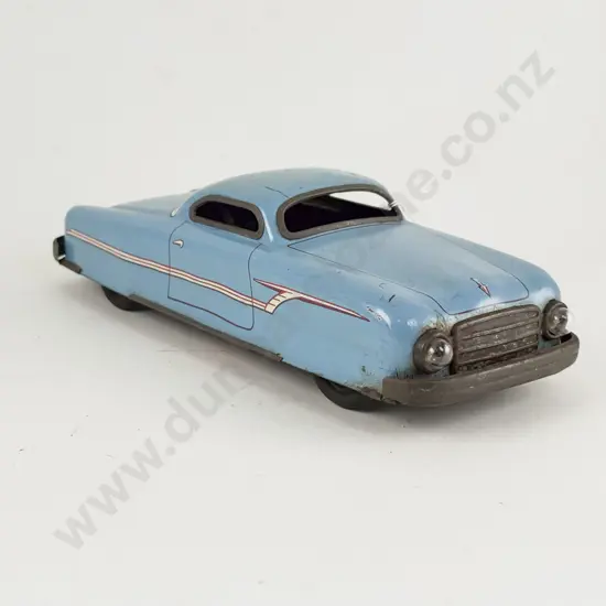 Made in France Tinplate CR-825 Streamline Car