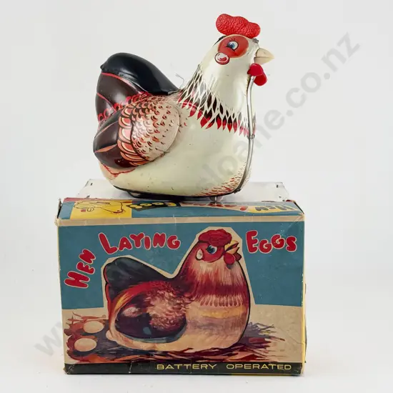 Boxed China ME610 Tinplate Hen Laying Eggs