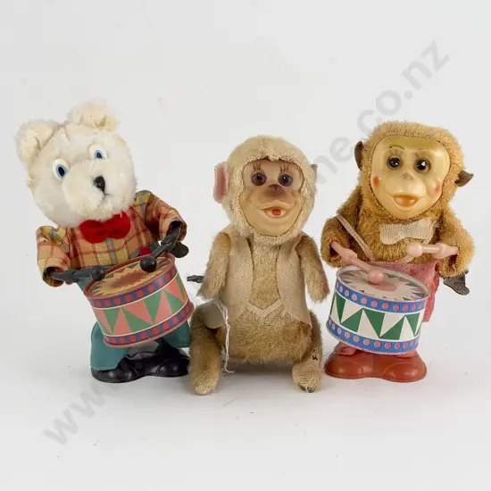 Made in China Flock Two Monkeys and Drum Playing Bear