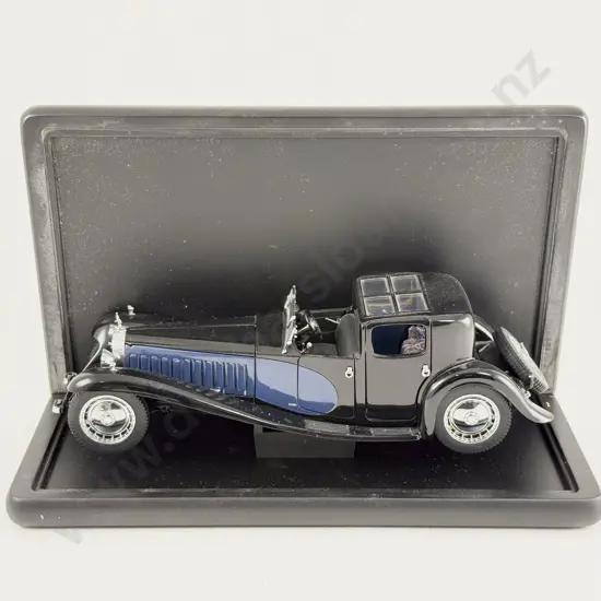 Franklin Mint 1930 Bugatti Royale Coupe Napoleon in display case