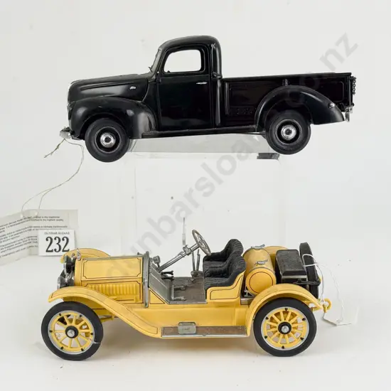 Franklin Mint 1916 Stutz Bear Car