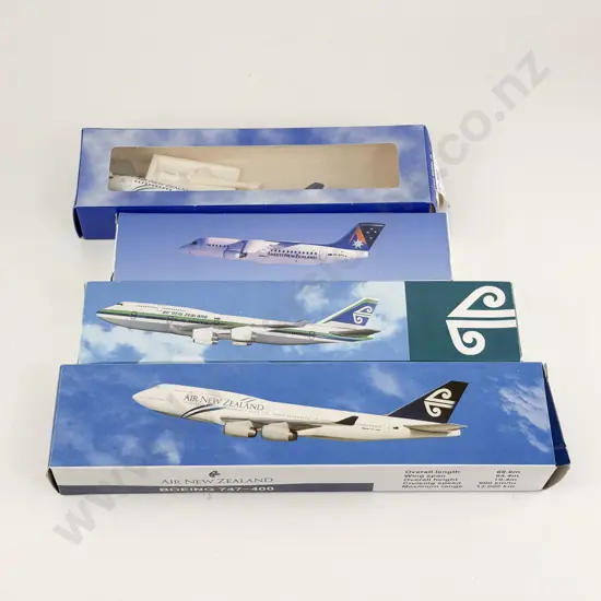 Four Aviation Inflight Scale Models