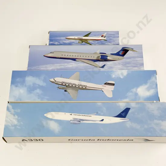 Four Aviation Inflight Scale Models