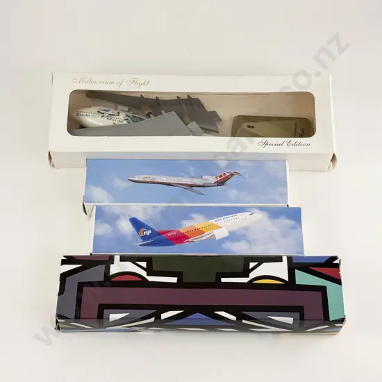 Four Aviation Inflight Scale Models