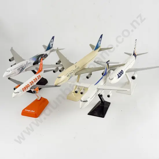 Five Unboxed Aviation Inflight Scale Models