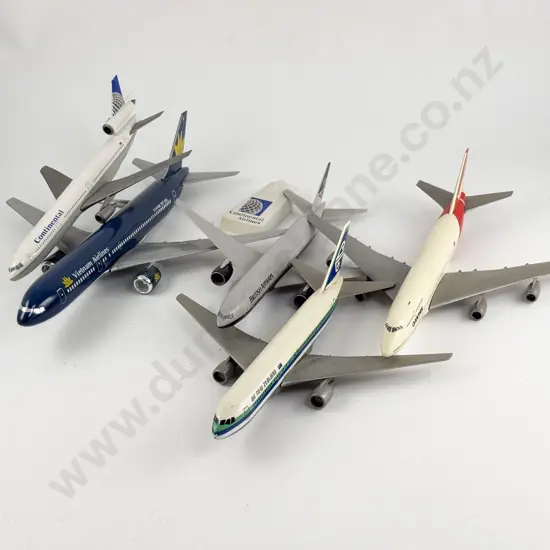 Five Unboxed Aviation Inflight Scale Models with faults