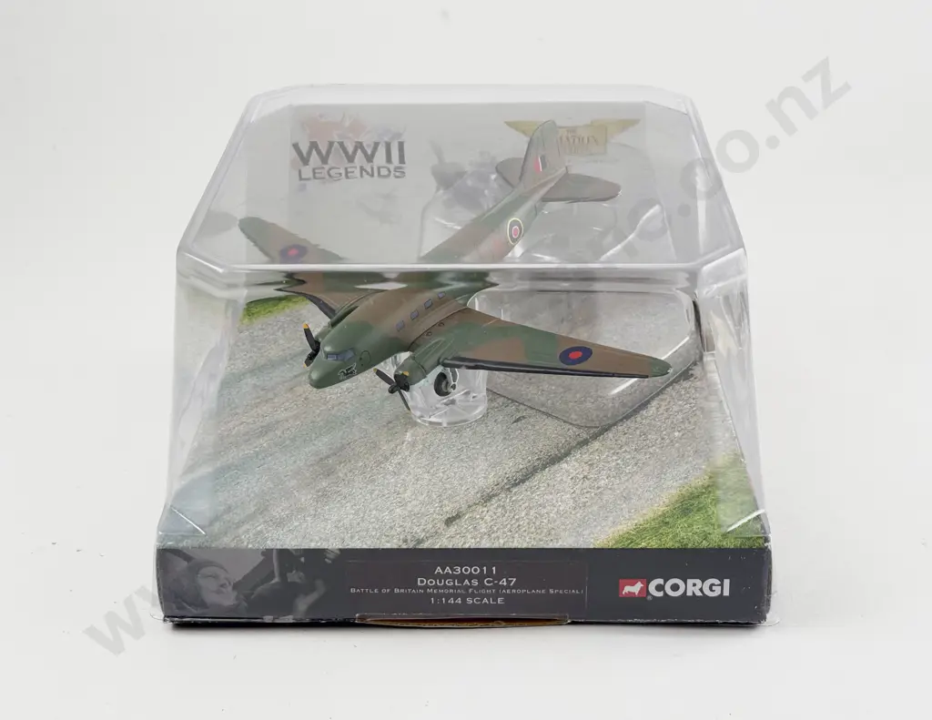 Boxed Corgi WWII Legends AA3001 Douglas C-47 Image 1++