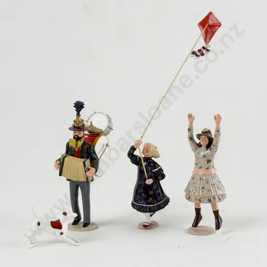 Imperial Productions No13 One Man Band and No7 Two Girls with Dog and Kite