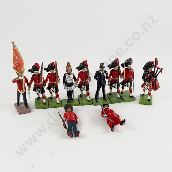 Britains Black Watch Marching 6pce Set with five other figures