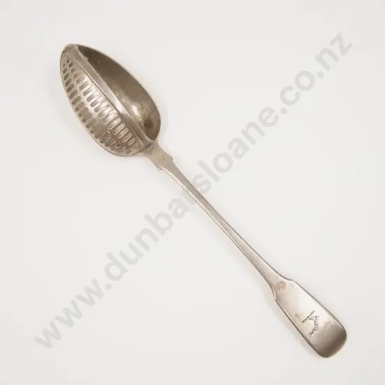 Geo III S/S Divider Spoon