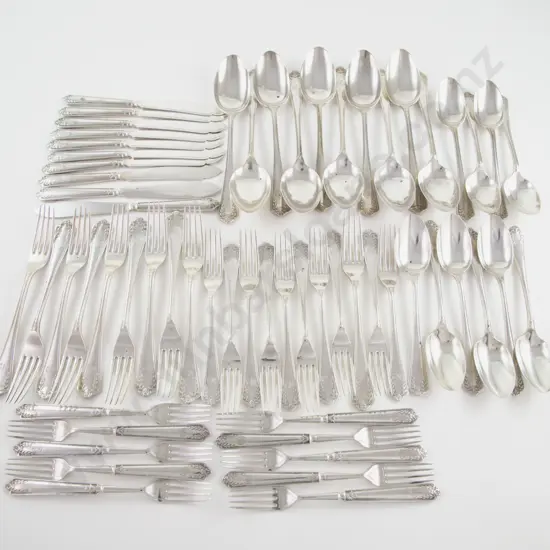 Fine Quality Geo V 60 Piece S/S Suite Of Cutlery by Elkington & Co