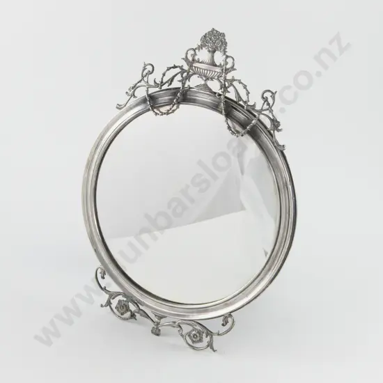 An Elegant Geo V S/S Circular Dressing Table Mirror