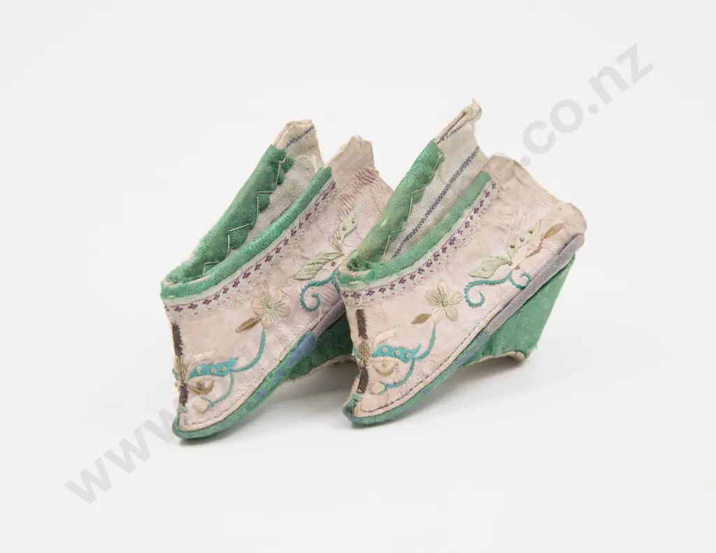 Pair Qing Dynasty (1644–1912) Late C19th Silk Embroidered Miniature Lotus Shoes Image 1++