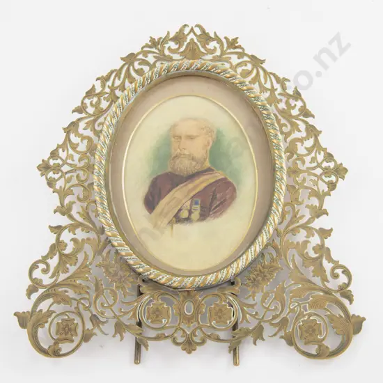 Late Vict Ornate Brass Photo Frame