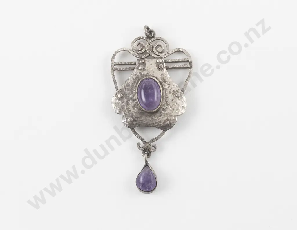 NZ Jeweller Reuben Watts (1869 - 1940) S/S Arts and Crafts Amethyst Pendant Image 1++