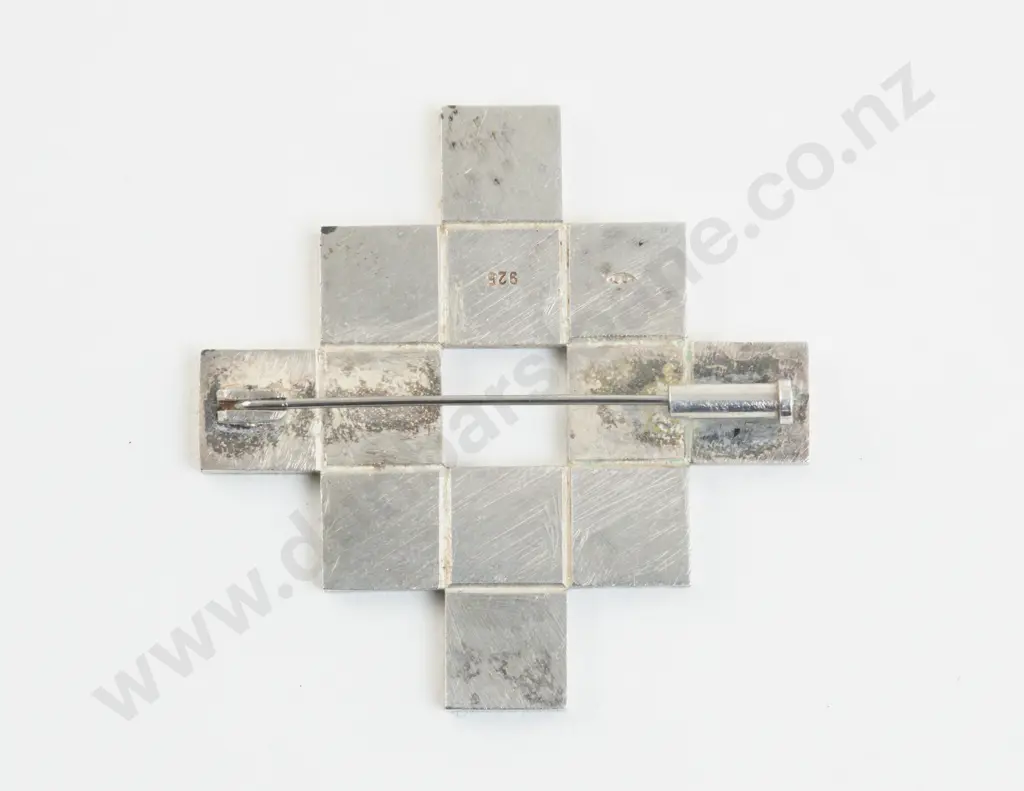 NZ Jeweller Kobi Bosshard S/S Modern Design Brooch Image 1++