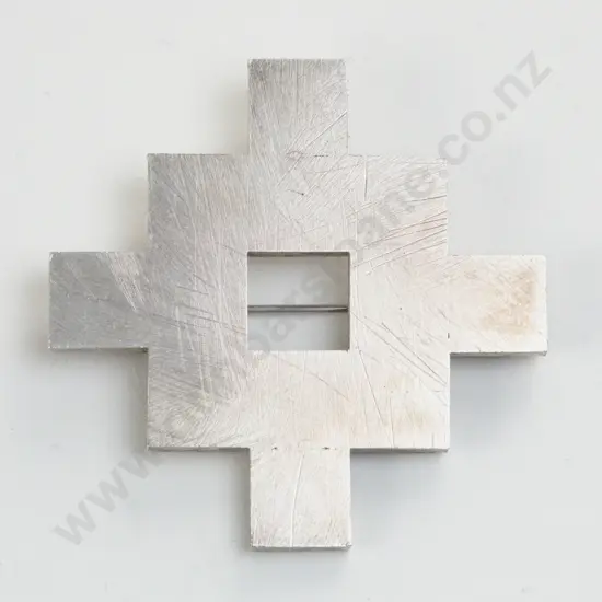 NZ Jeweller Kobi Bosshard S/S Modern Design Brooch