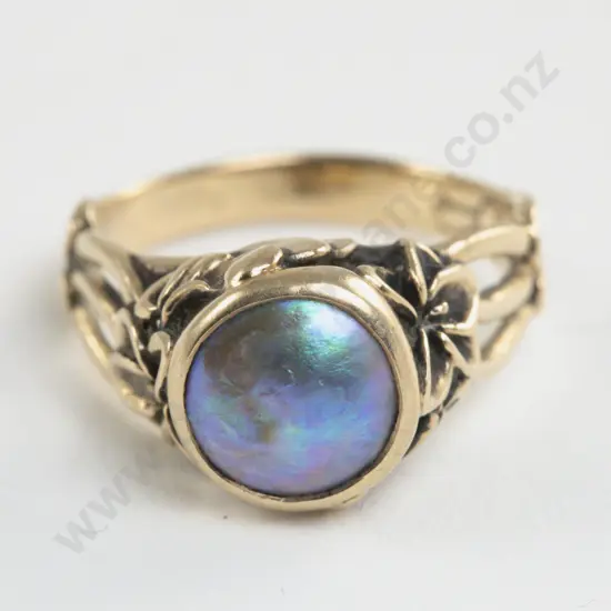 Unidentified NZ Jeweller 9ct Single Paua Pearl Ring