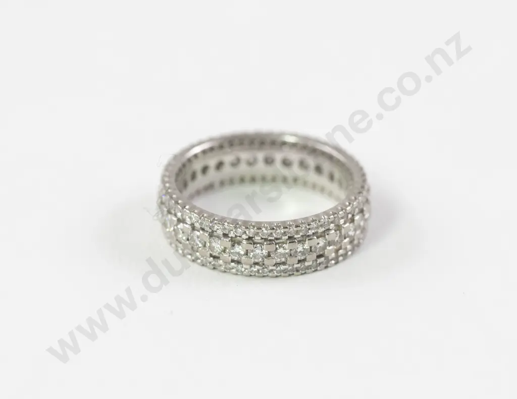 18ct White Gold 130Stone Diamond Band Ring Image 1++