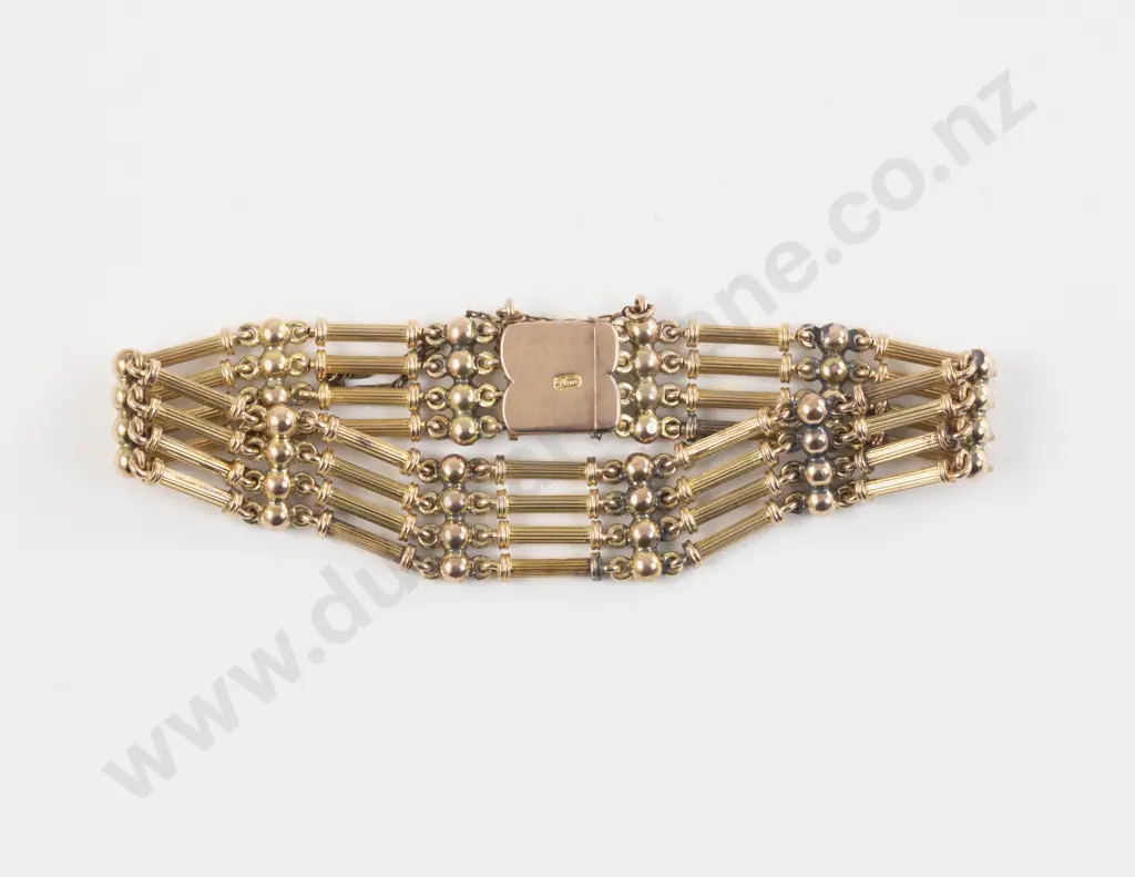9ct Gate Link Design Bracelet Image 1++