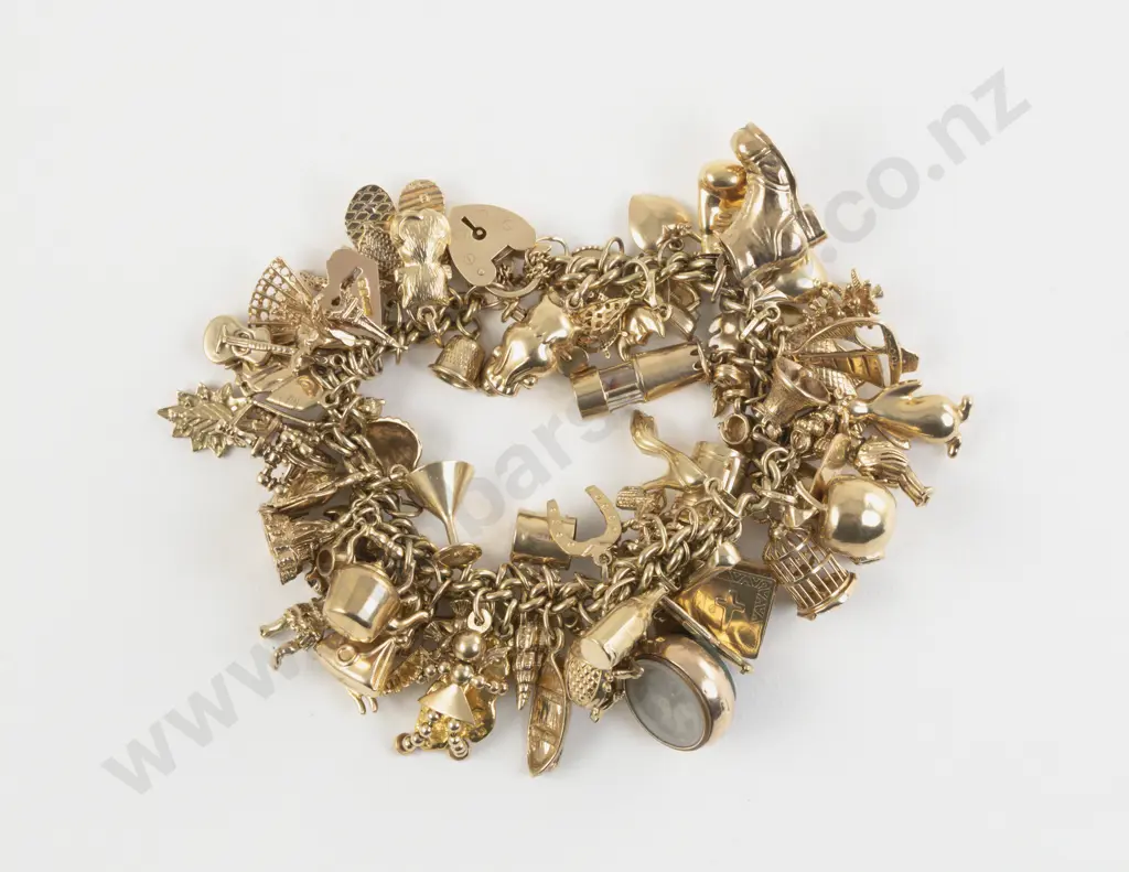 9ct Curb Link Charm Bracelet Image 1++