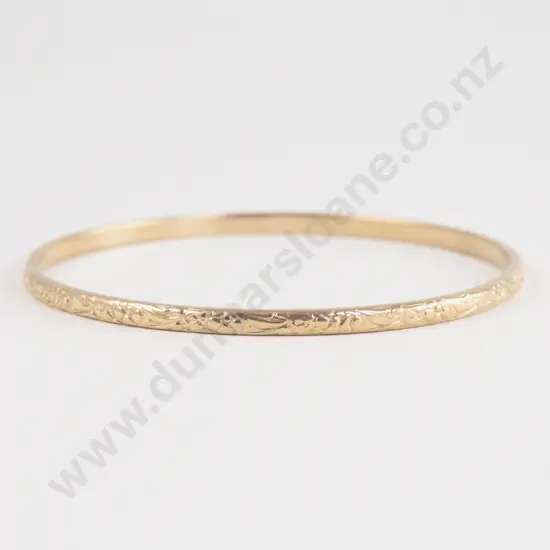 9ct Engraved Bangle