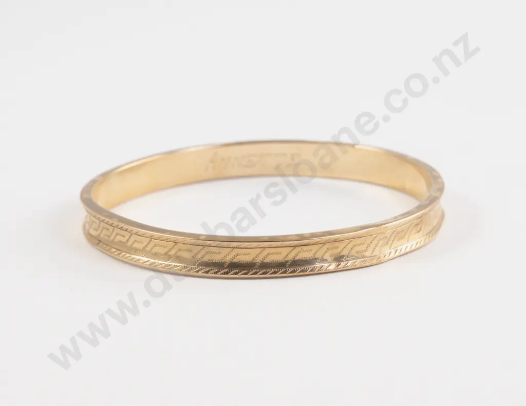 9ct Engraved Bangle Image 1++