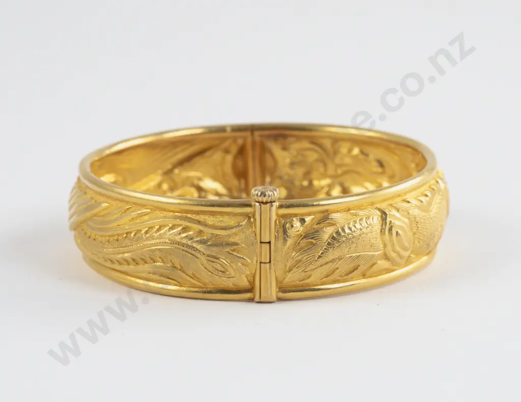 Chinese 24ct Engraved Hinged Snap Bangle Image 1++
