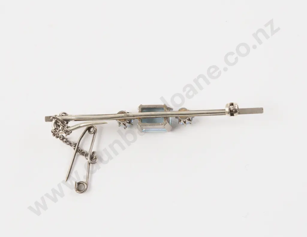 18ct White Gold Three Stone Topaz Bar Brooch Image 1++