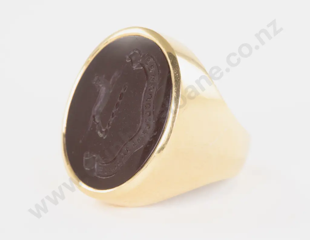 22ct Onyx Panel Signet Ring Image 1++