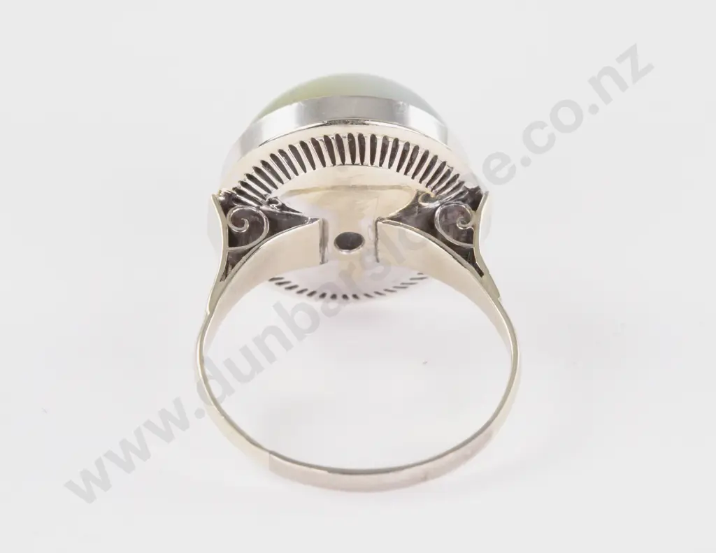 14ct White Gold Single Mabe Pearl Dress Ring Image 1++