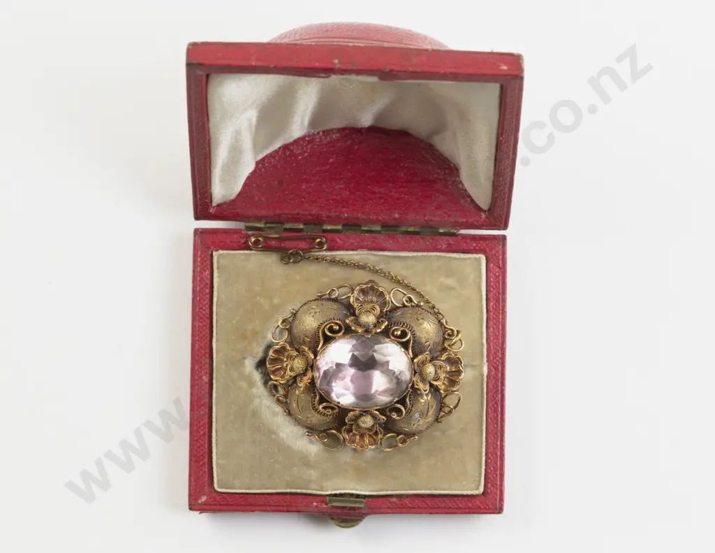 Georgian 9ct Single Amethyst Brooch Image 1++