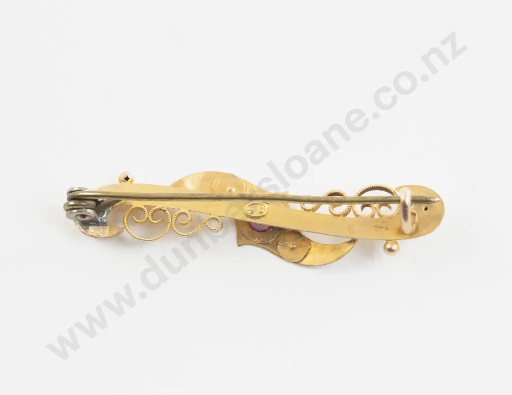 Victorian 9ct Diamond and Garnet Bar Brooch Image 1++