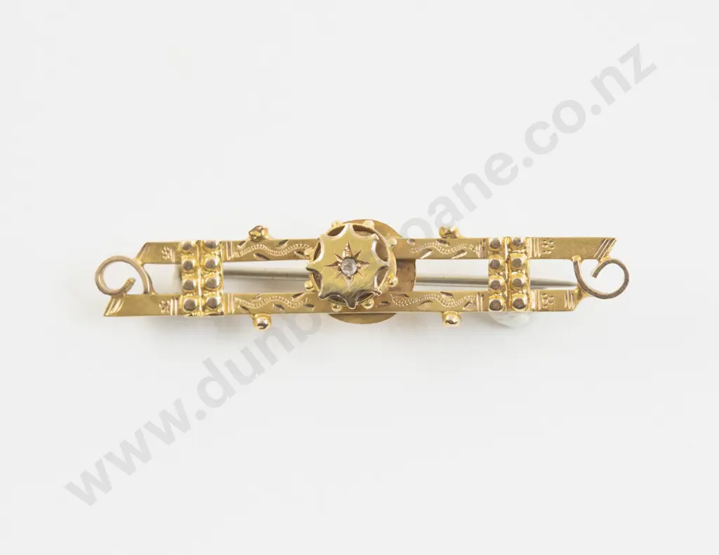 Victorian 15ct Double Bar Brooch Image 1++