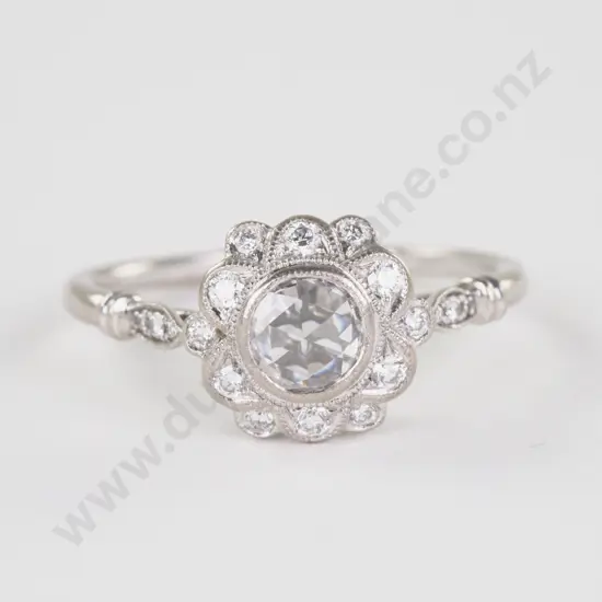 18ct White Gold 19Stone Diamond Cluster Ring