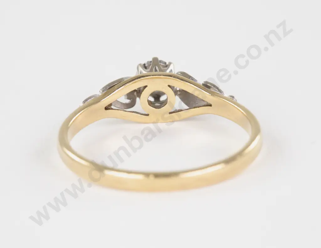 18ct Solitaire Diamond Ring Image 1++