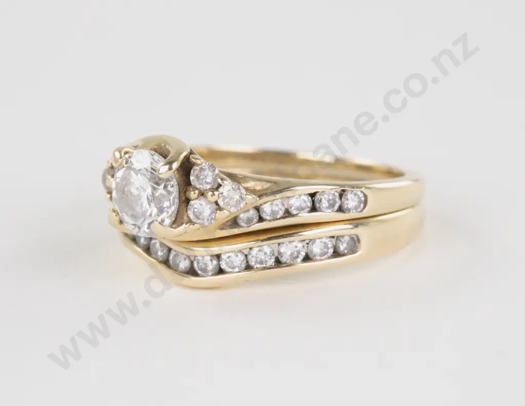 14ct 17Stone Diamond Ring Image 1++