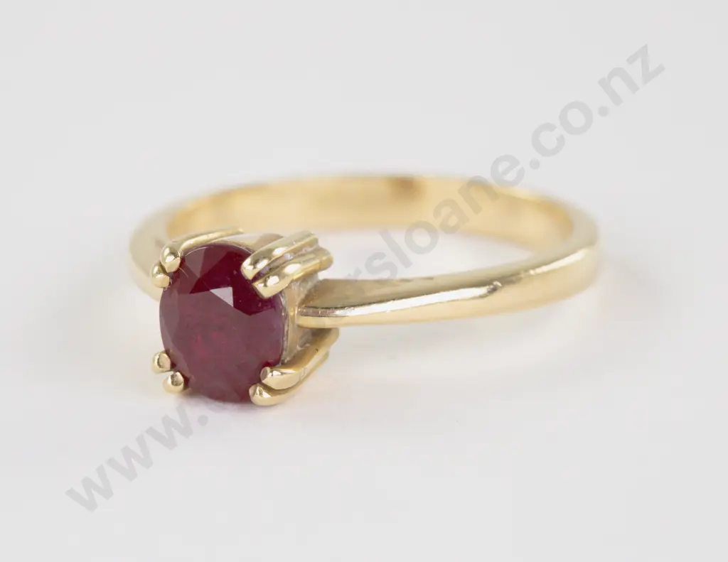 18ct Single Stone Ruby Ring Image 1++