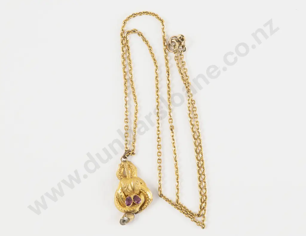 Edwardian 15ct Scroll Pendant Image 1++