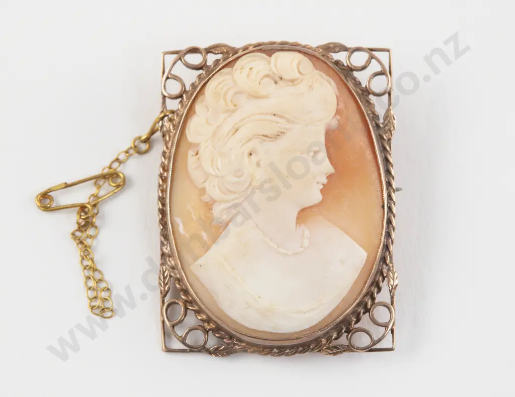 Vintage 9ct Framed Classical Portrait Cameo Brooch Image 1++